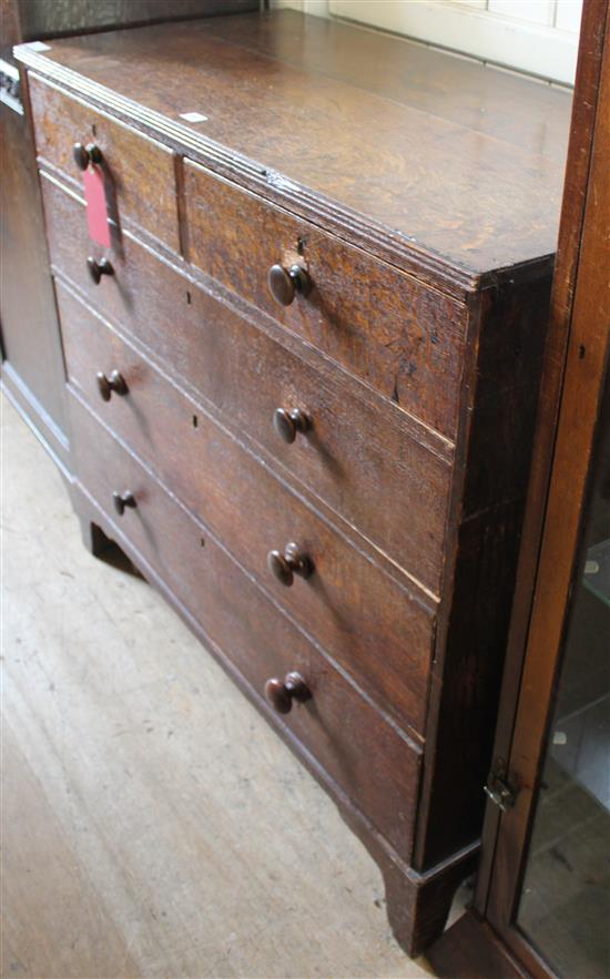 Georgian oak chest of drawers